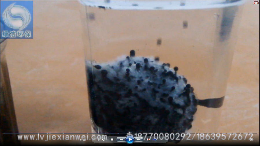 普通涤纶纤维球与改性腈纶纤维球的除油效果不同，为什么会有这样的区别？