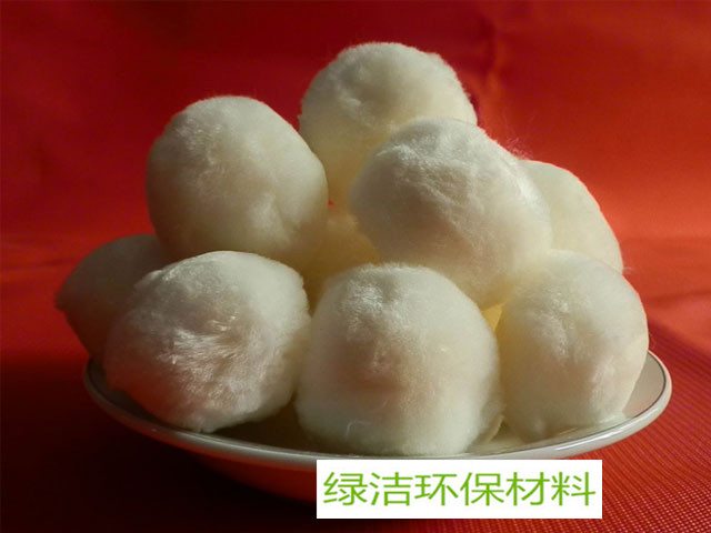 改性纤维球的除油过程